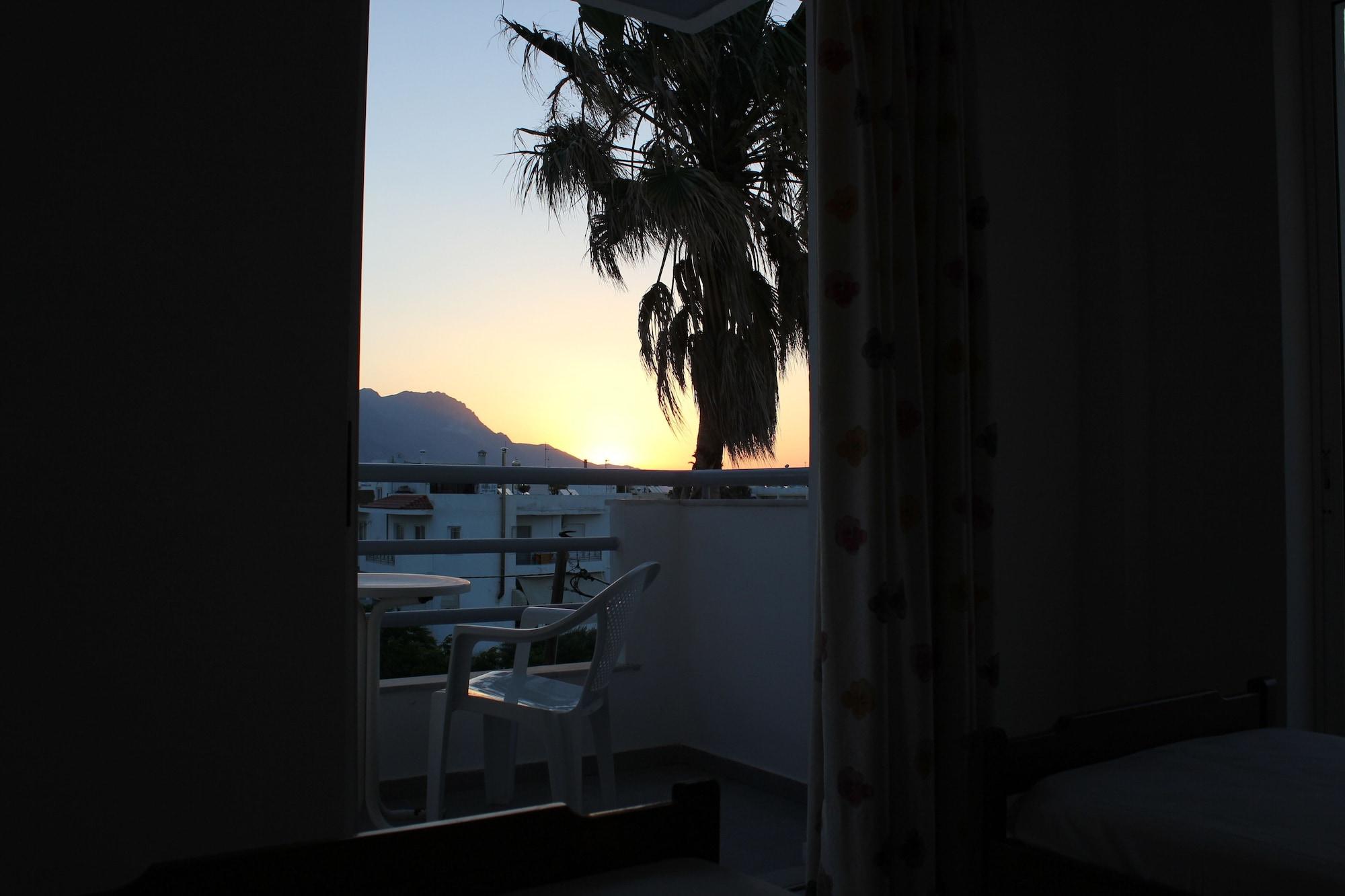 Hotel Elga 2*
